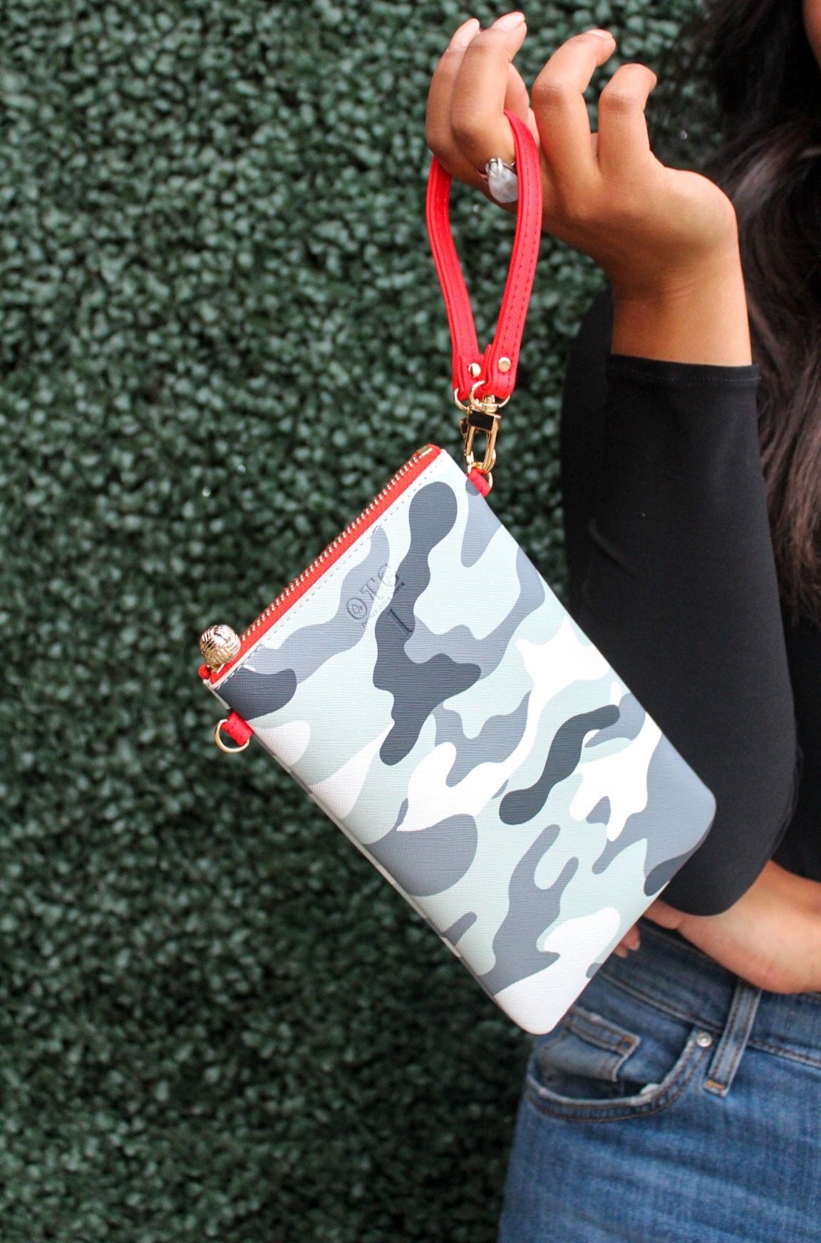 #1 Abby Camo Crossbody/Wristlet