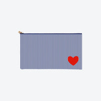 #5 Piper USA Love Clutch