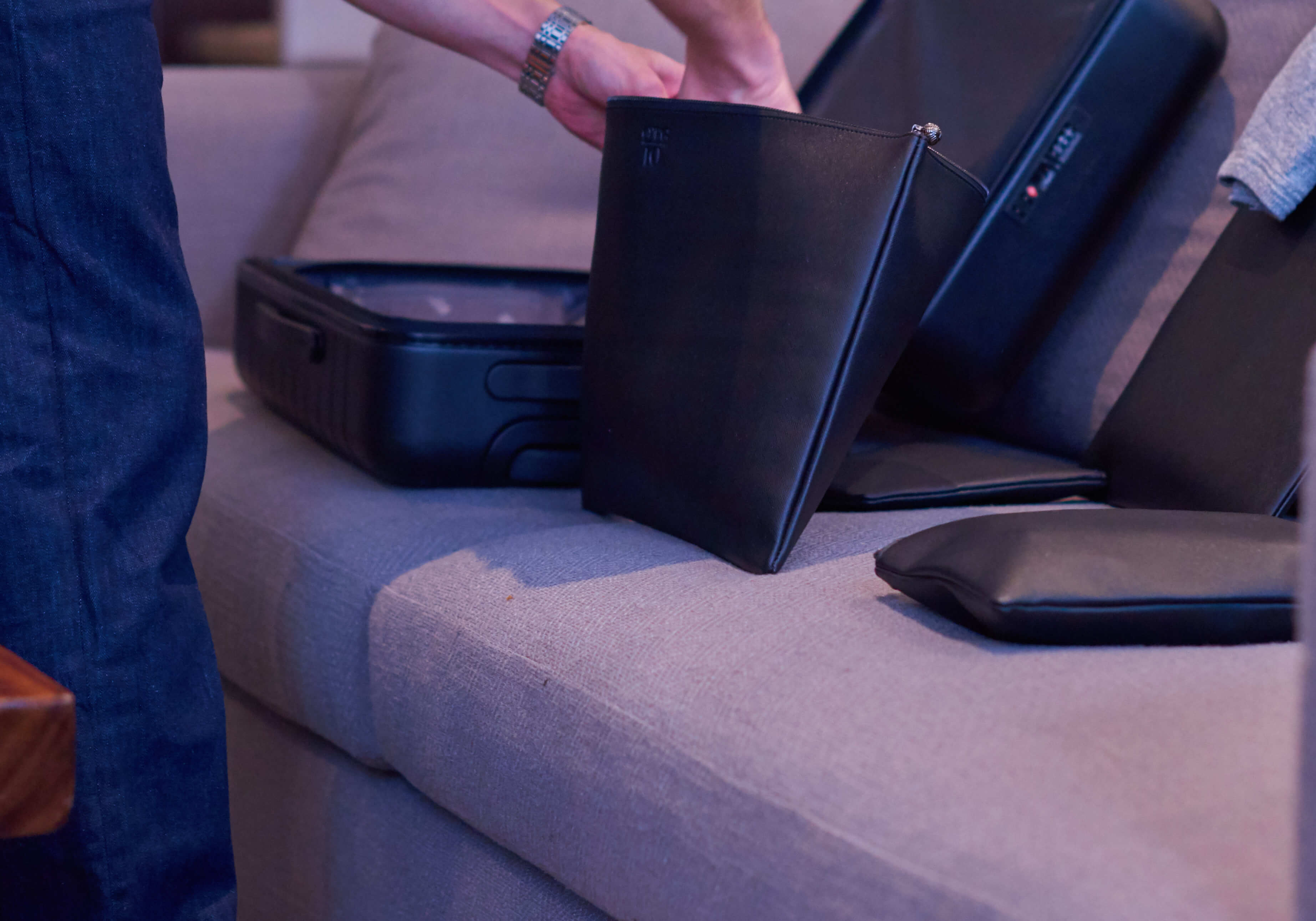 #4 JW Blackout Pouch