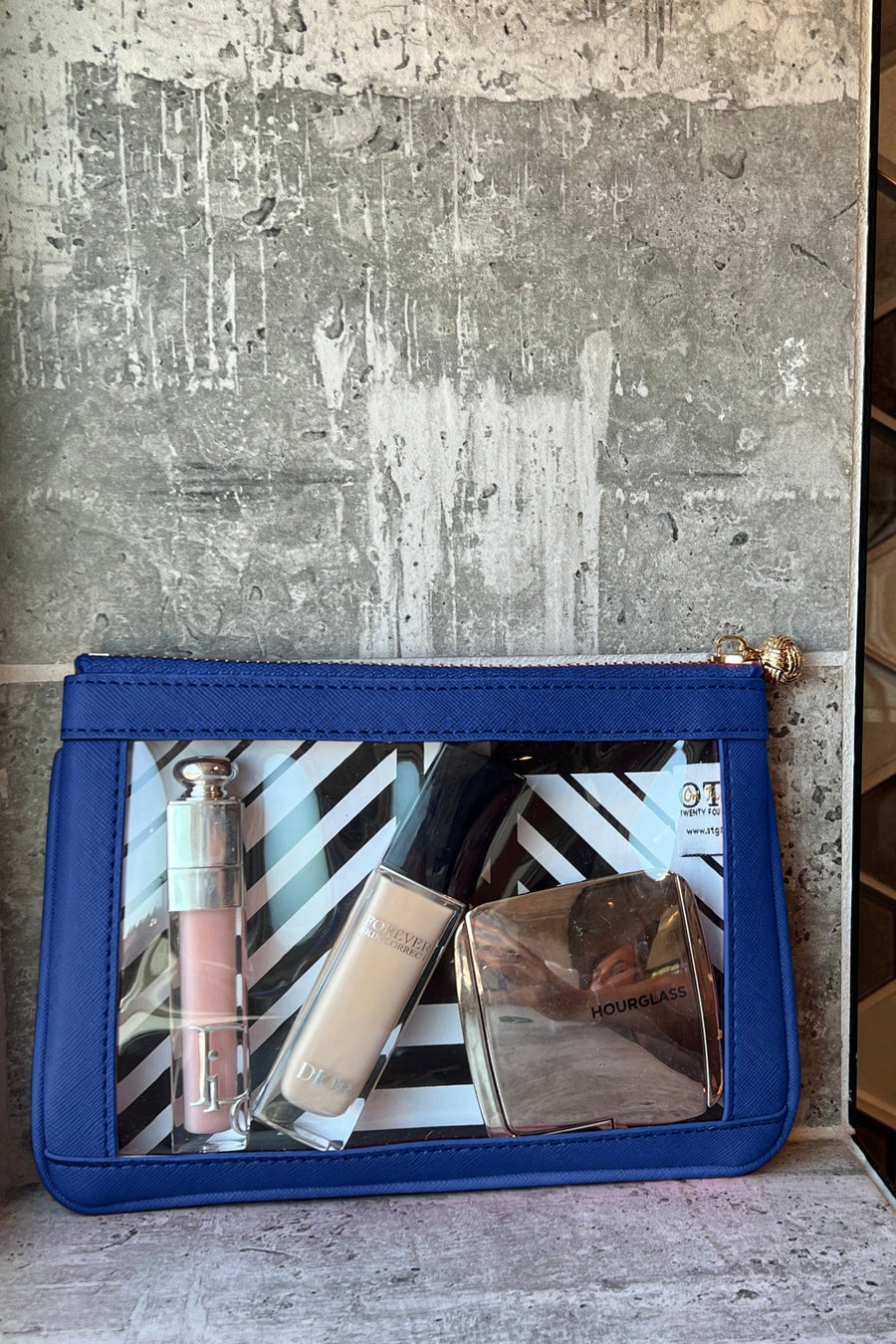 #2 Nudie Navy Pouch, lifestyle photo 2