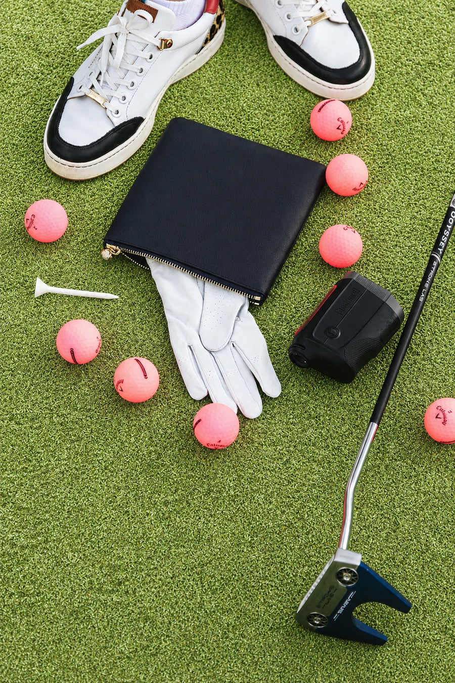 #3 Black Pouch, lifestyle photo 1