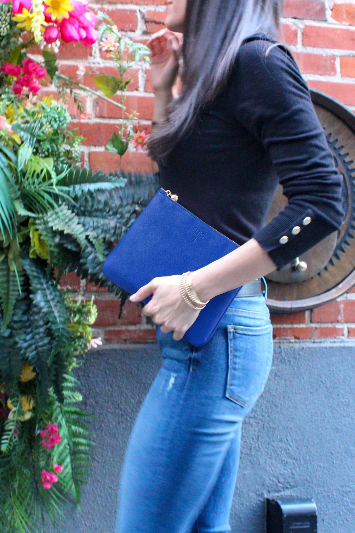#4 Navy Pouch