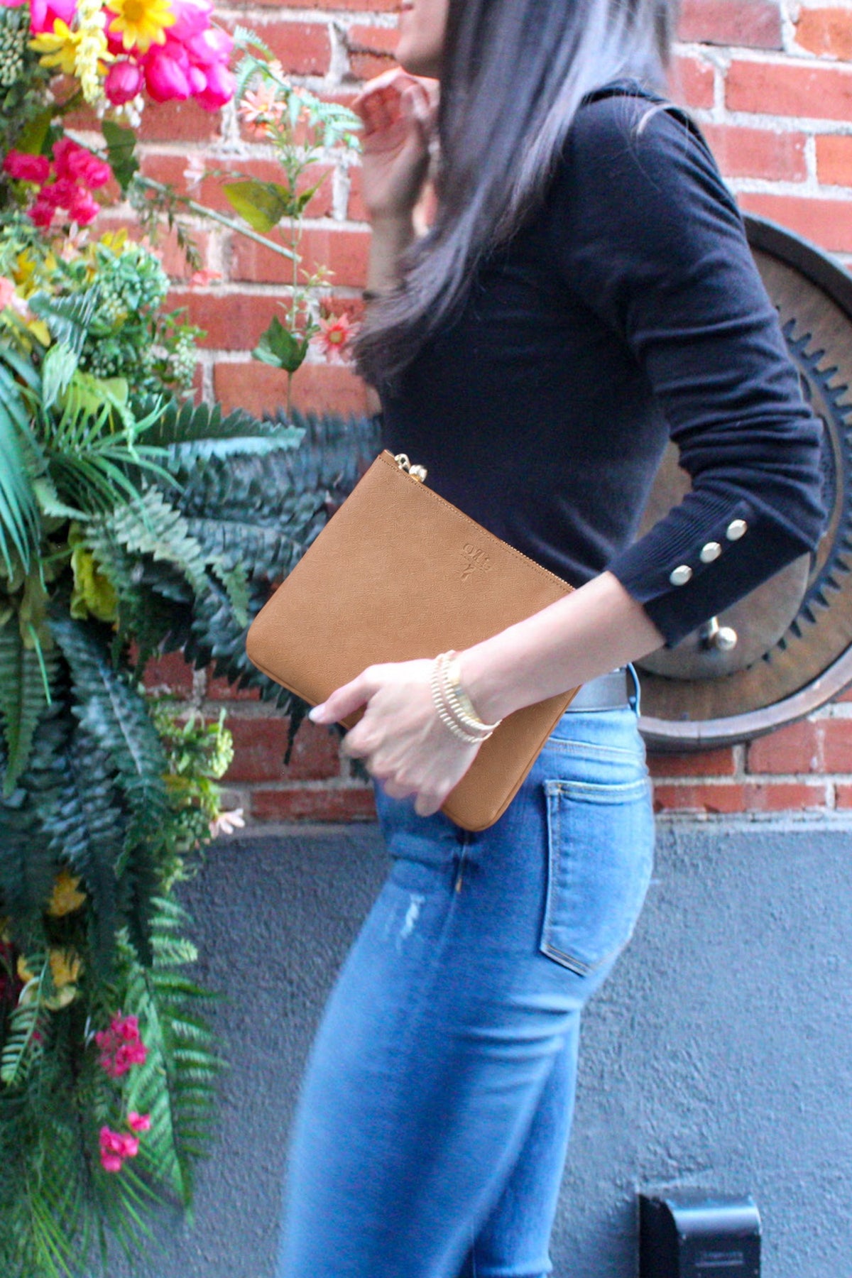#4 Tan Pouch