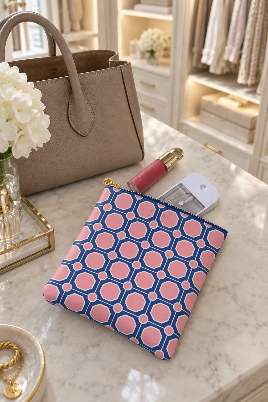 #3 Kelsie Geo Navy, lifestyle photo 2