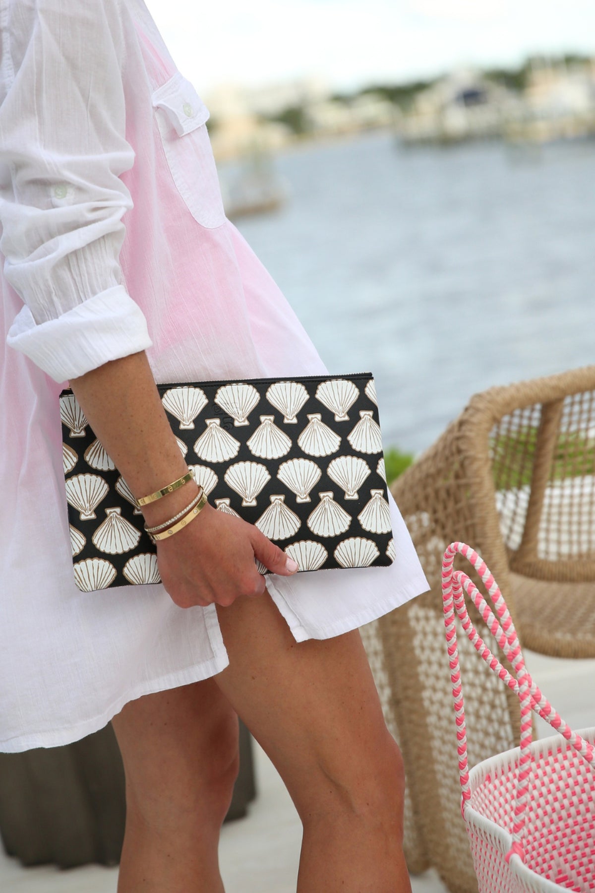 #5 Elle Shell Black Clutch