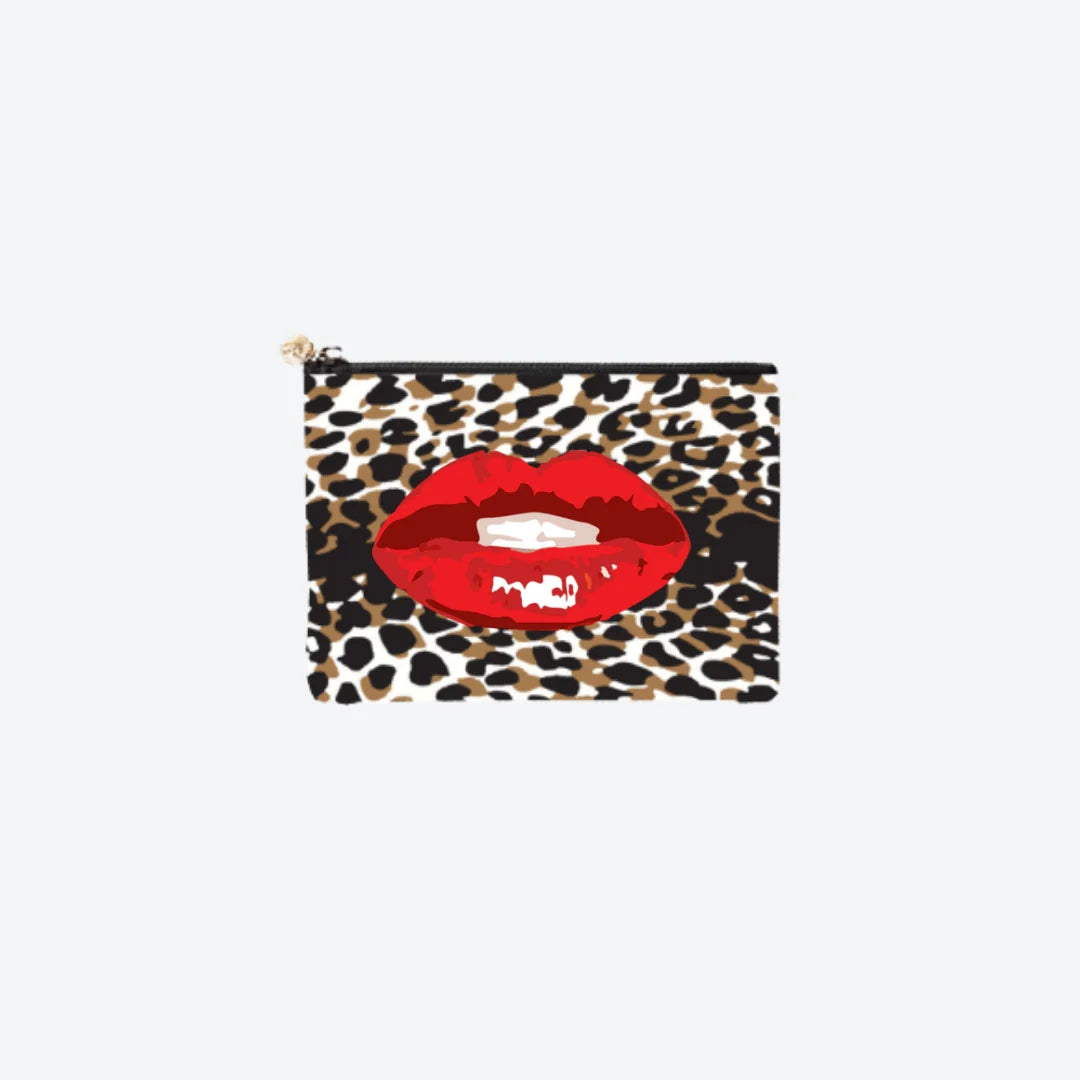 #2 Caki Lips Pouch